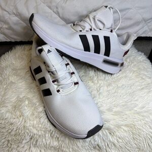 Adidas men’s White/Black casual athletic Sneakers size 11 new without box